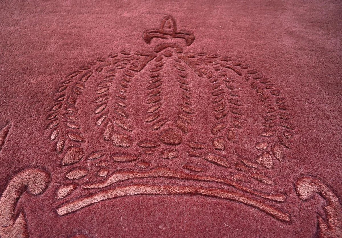Pompöös by Luxury Baroque Carpet Crown by Harald Glööckler Bordeaux Red - Various Sizes