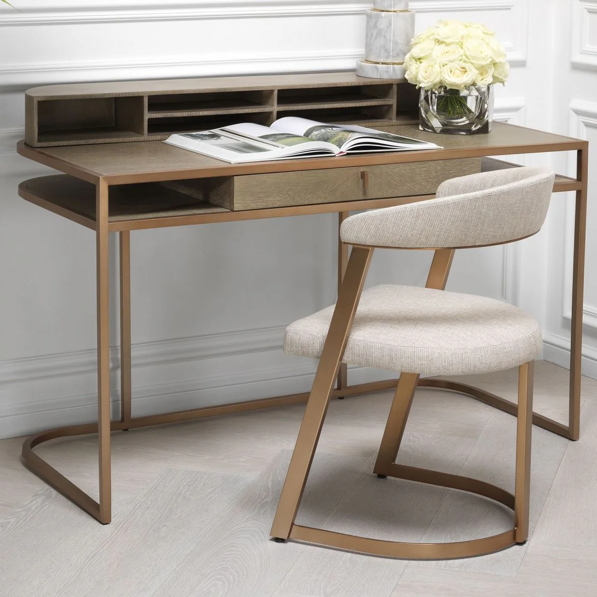 Designer chair with armrests natural color / brass color 53.5 x 49 x H. 78 cm - dining room chair - office chair - designer furniture