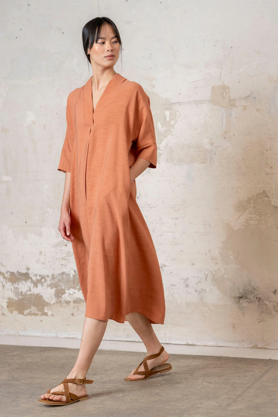 Rivera-Spanien Vestido Buccheri teja