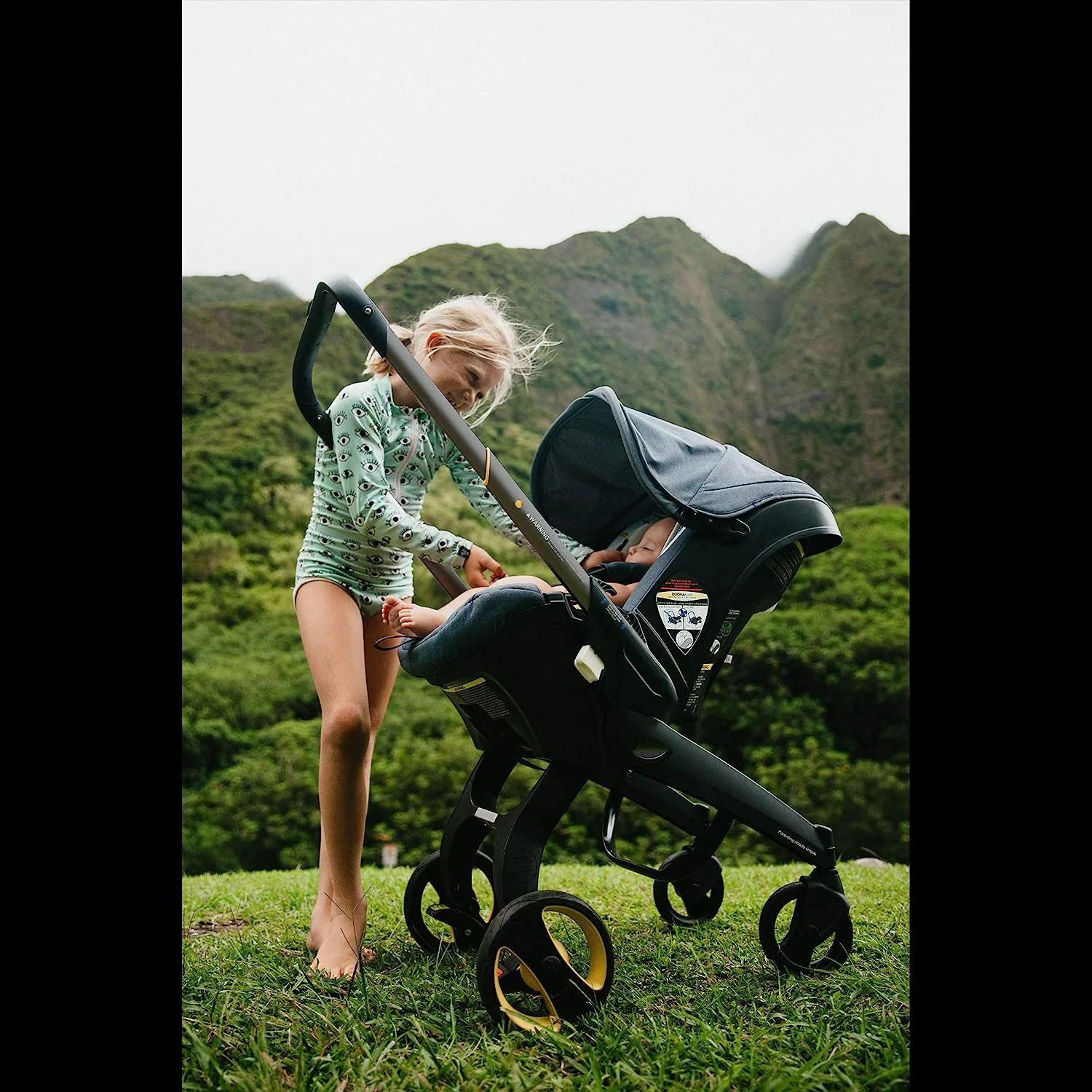 Kindersitz und Verriegelungsbasis – nach hinten gerichtet, Autositz zum Kinderwagen in Sekundenschnelle – US-Version, Nitro Black