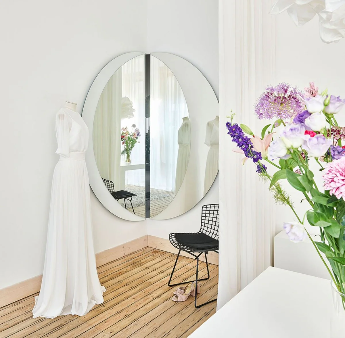 Luxury corner mirror black 150 x 3.5 x H. 150 cm - corner wall mirror - hotel mirror - boutique mirror - luxury quality