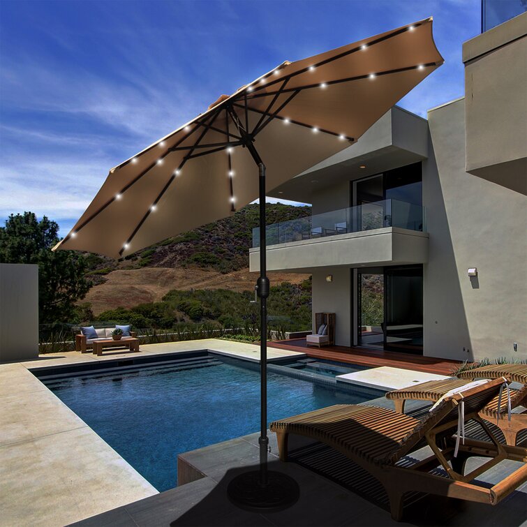 Yolanda 108'''' Lighted Market Regenschirm