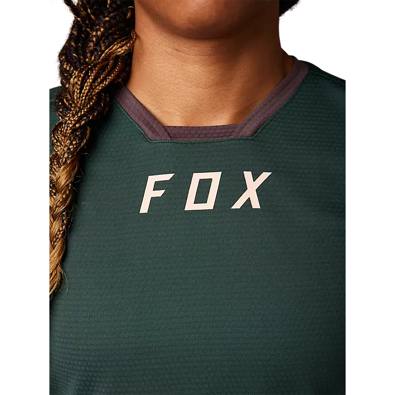 Womens Defend Jersey