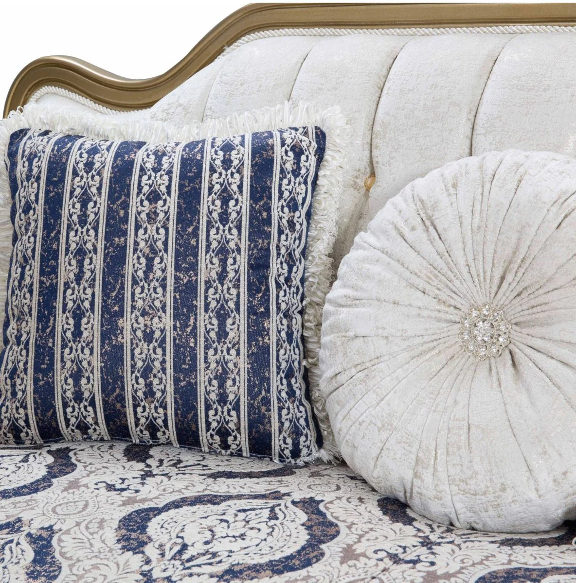 From the luxury collection of Casa Padrino!