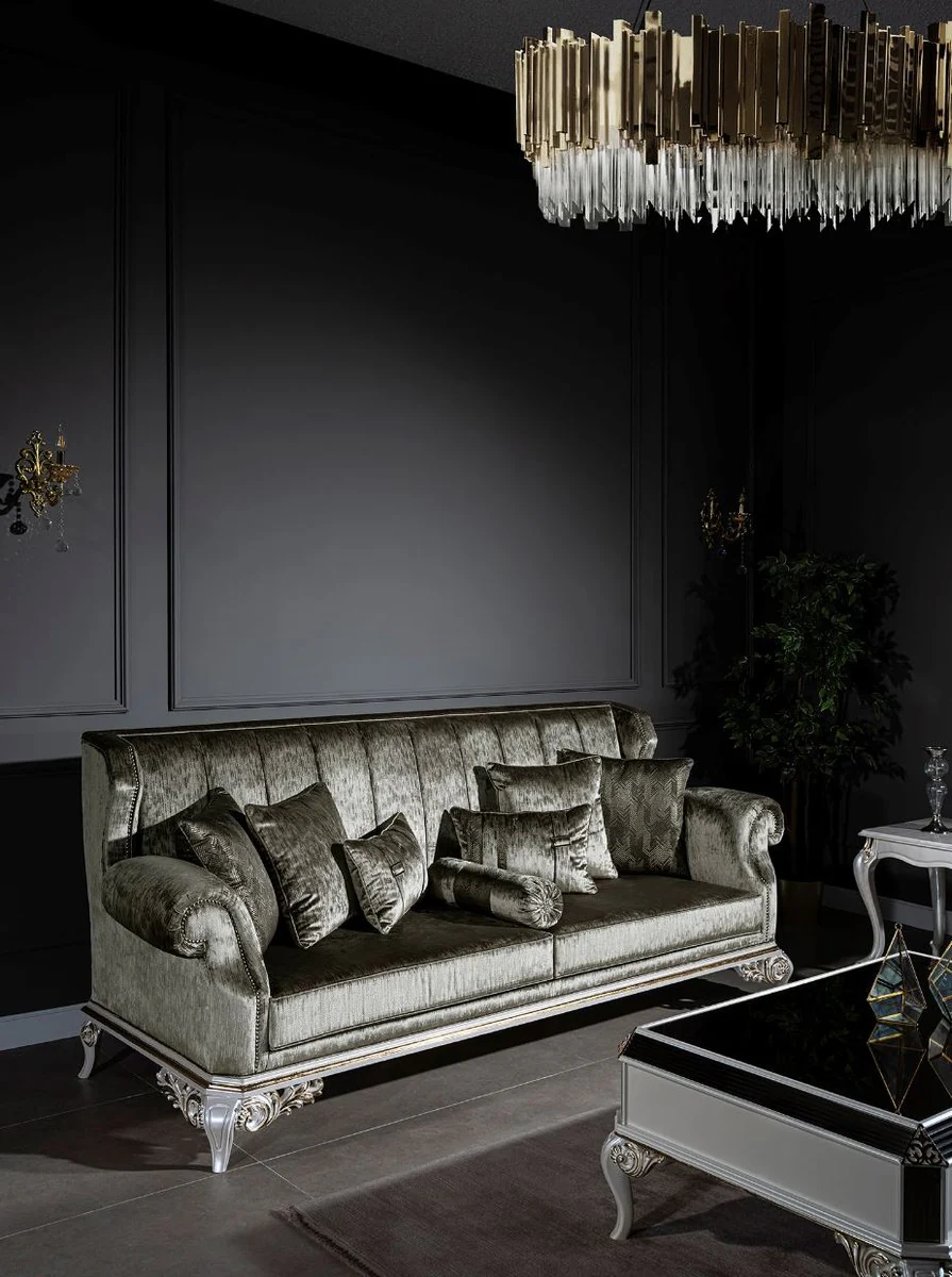 Luxury baroque sofa green / white / gold 230 x 85 x H. 104 cm - magnificent living room sofa with decorative cushions - noble & magnificent
