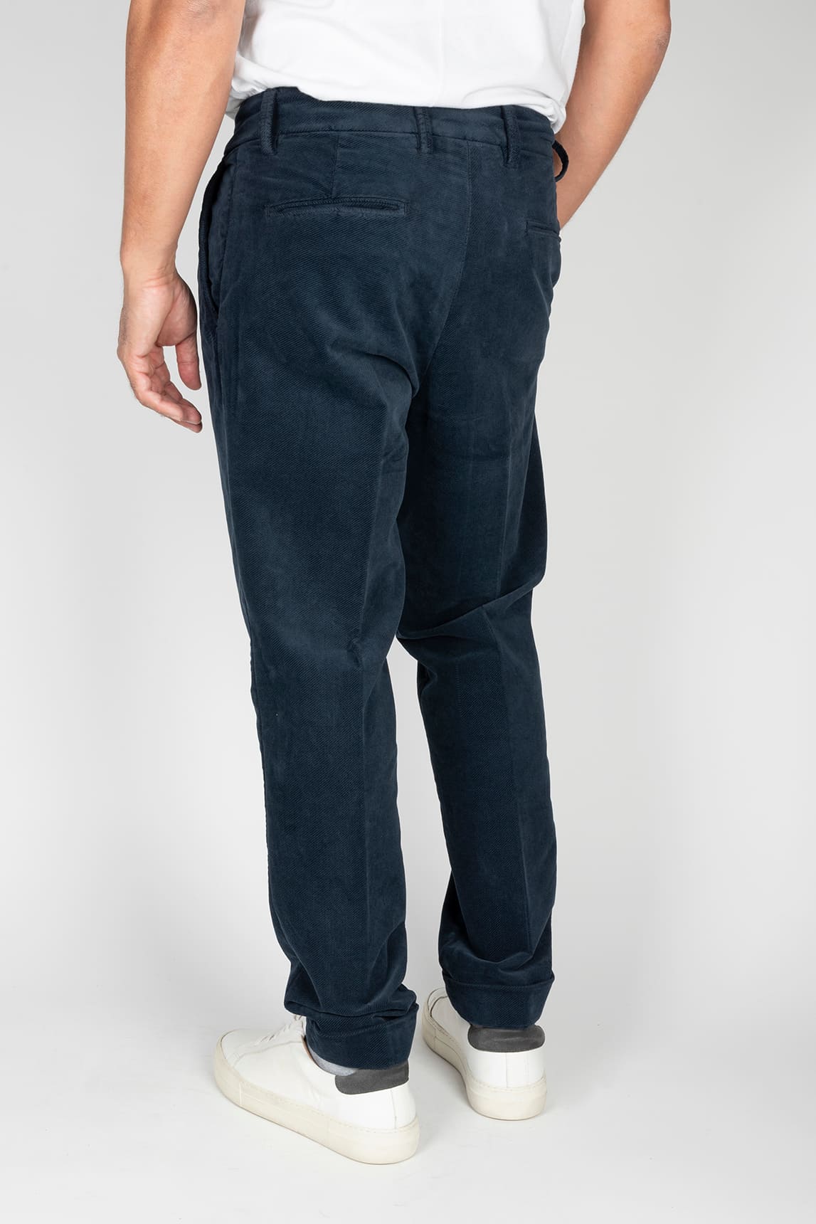 Rivera-Spanien Paul Miranda marineblaue Cord-Faltenhose