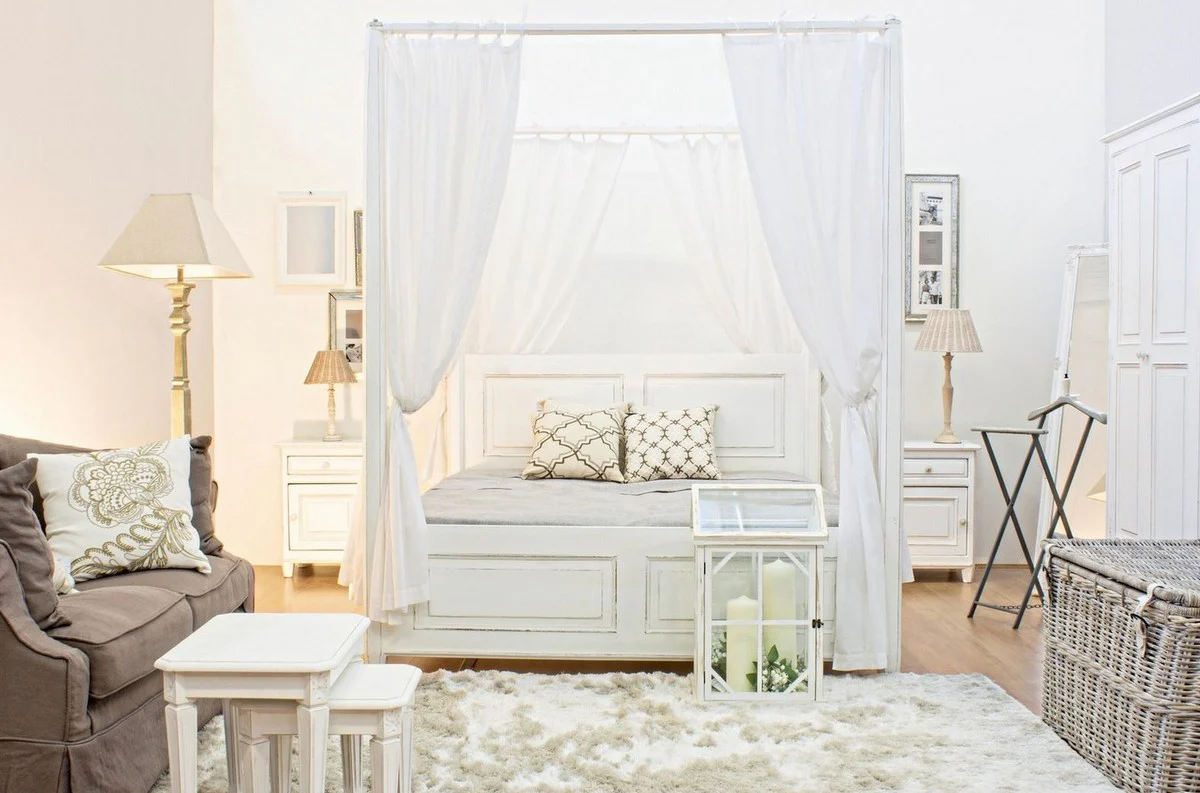 From the luxury collection of Casa Padrino!