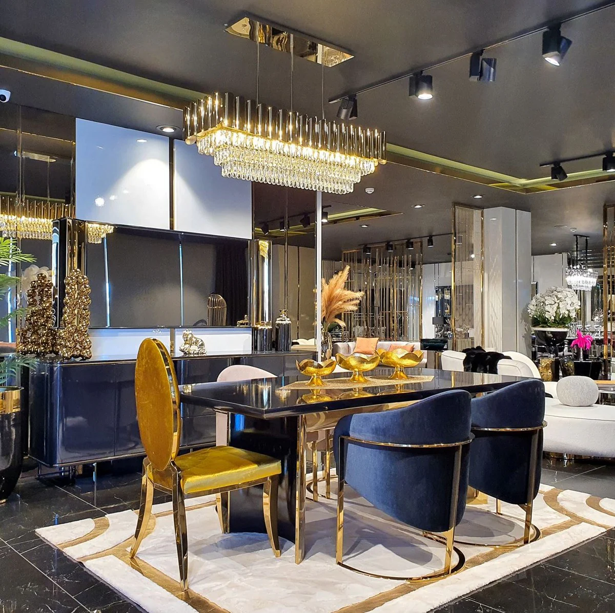 Luxury dining table black / gold 200 x 100 x H. 78 cm - Modern dining room table with glass top - Luxury dining room furniture