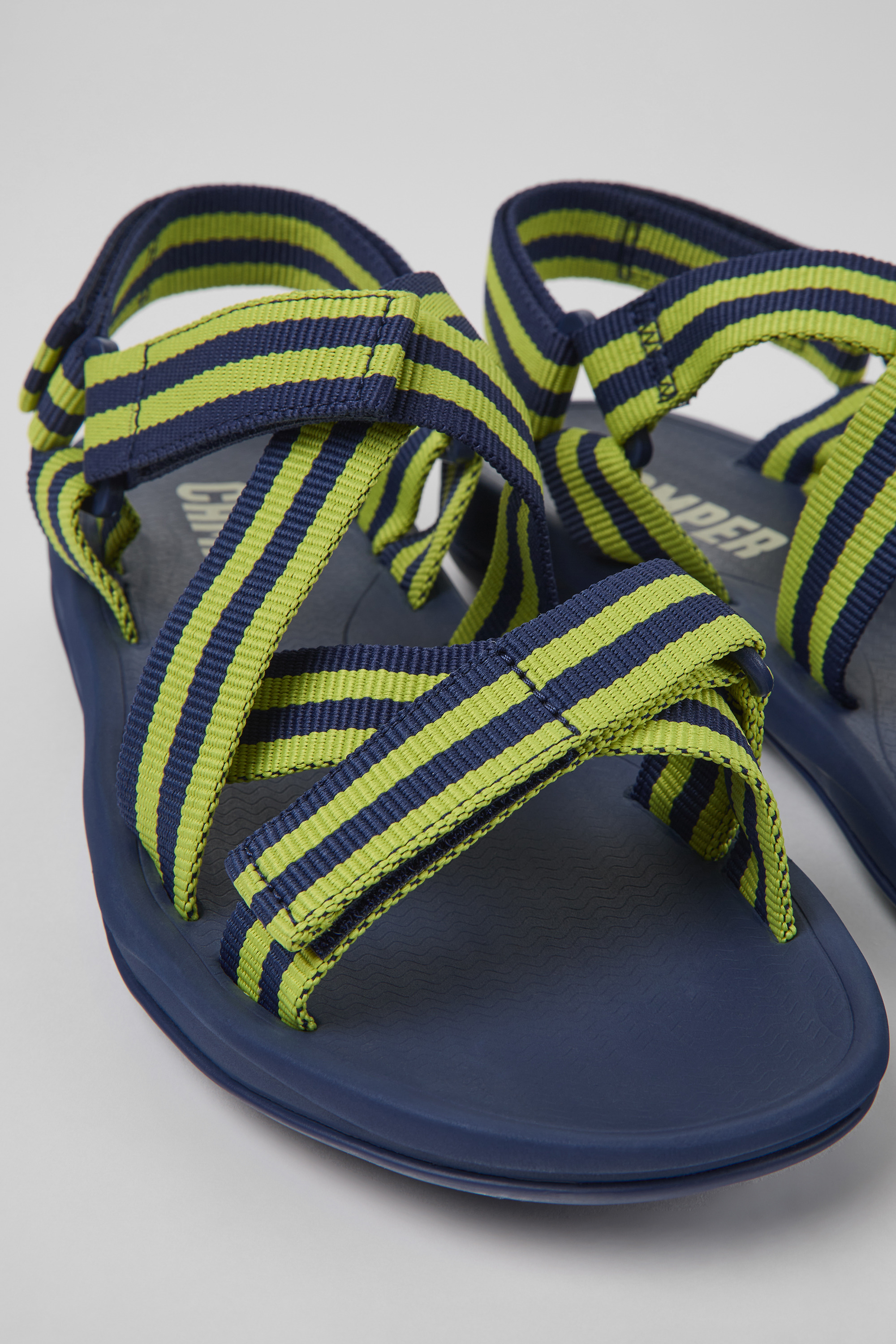 Match - Blaue und gelbe Textilsandalen für Herren