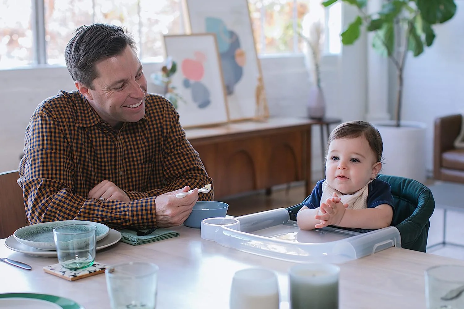 Fast Table Chair – Preisgekrönter Babyhochstuhl zum Essen und Essen – kompakt, tragbar und faltbar – hinterlässt keine Kratzer – für Babys von 6–36 Monaten und 1–3 Jahre alte Kleinkinder – Schwarz