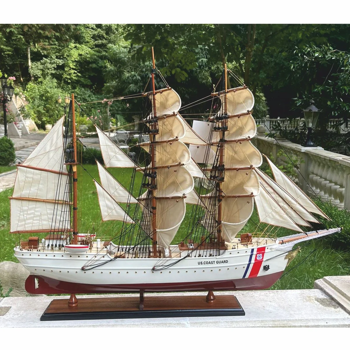 Deko Segelschiff US Coast Guard Weiß / Braun 97 cm - Modellschiff