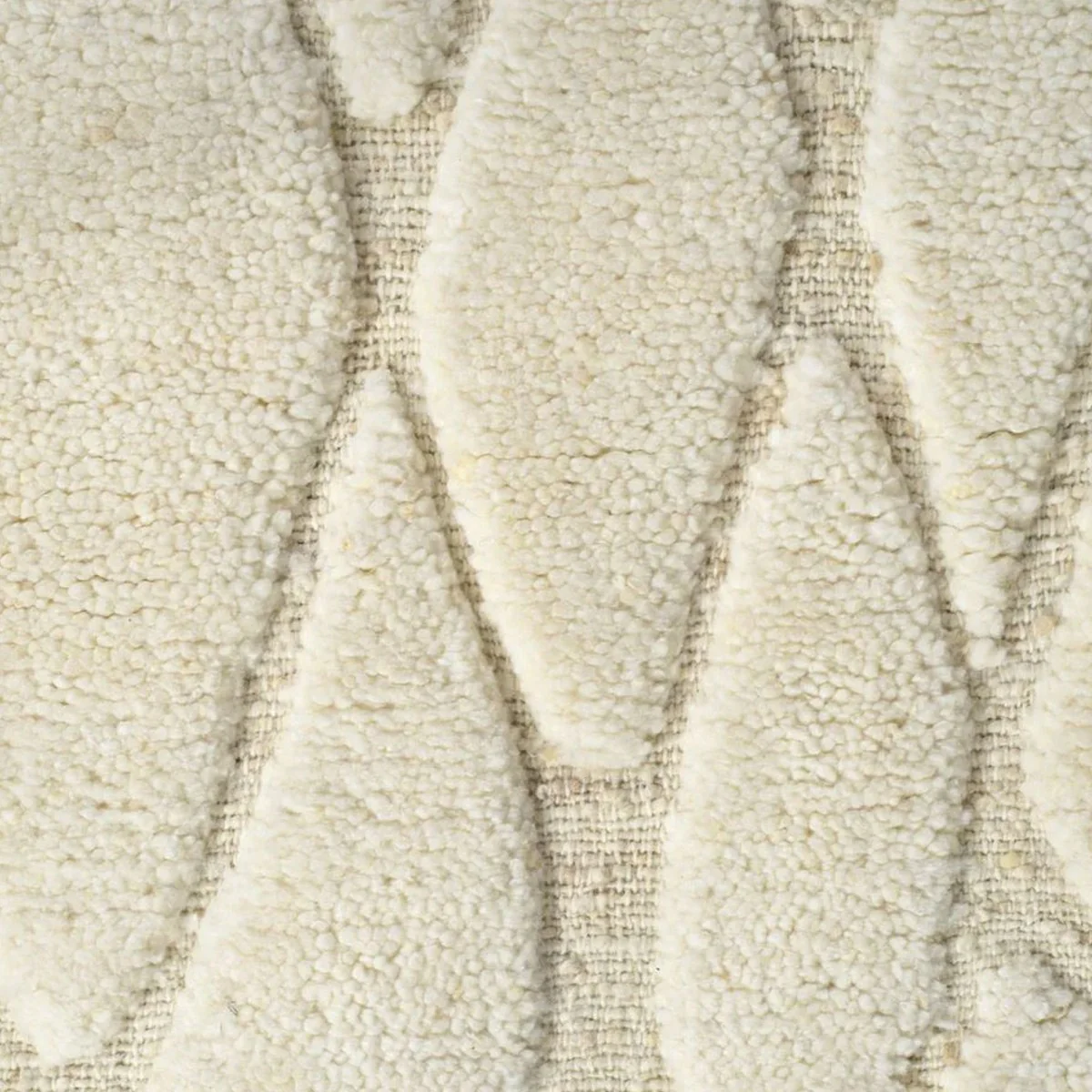 Luxury Living Room & Hotel Rug Ivory - Various Sizes