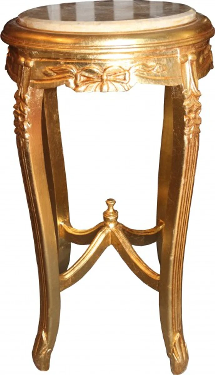 Particularly practical: the extendable dining table is equipped with a cleverly integrated extension table top. This means that the table can be enlarged in no time at all - ideal for social gatherings, festive dinners or business events. This means