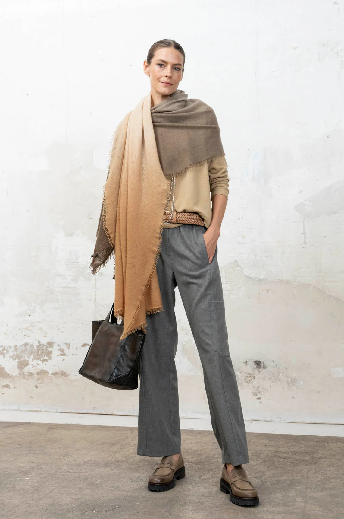 Rivera-Spanien Sabrina-Gürtelkamel