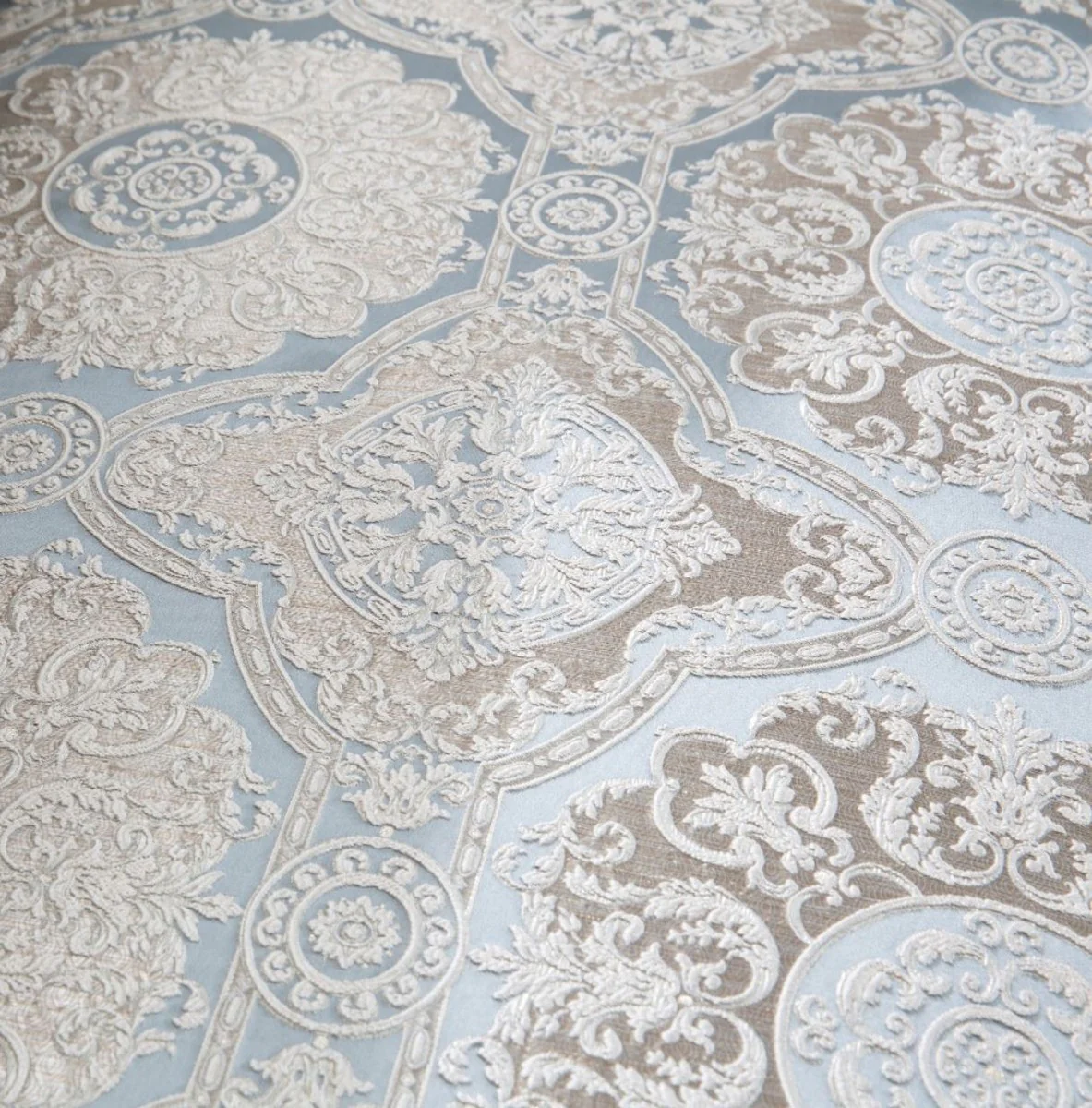 Luxury baroque sofa turquoise / silver / gold 225 x 86 x H. 92 cm - noble living room sofa in baroque style