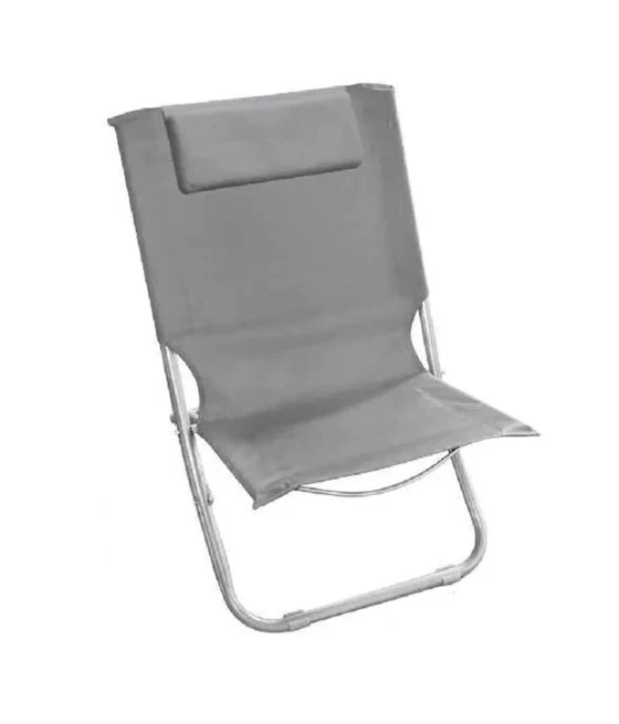 Tragbarer, zusammenklappbarer, grauer Strandstuhl mit Kopfteil und Kissen