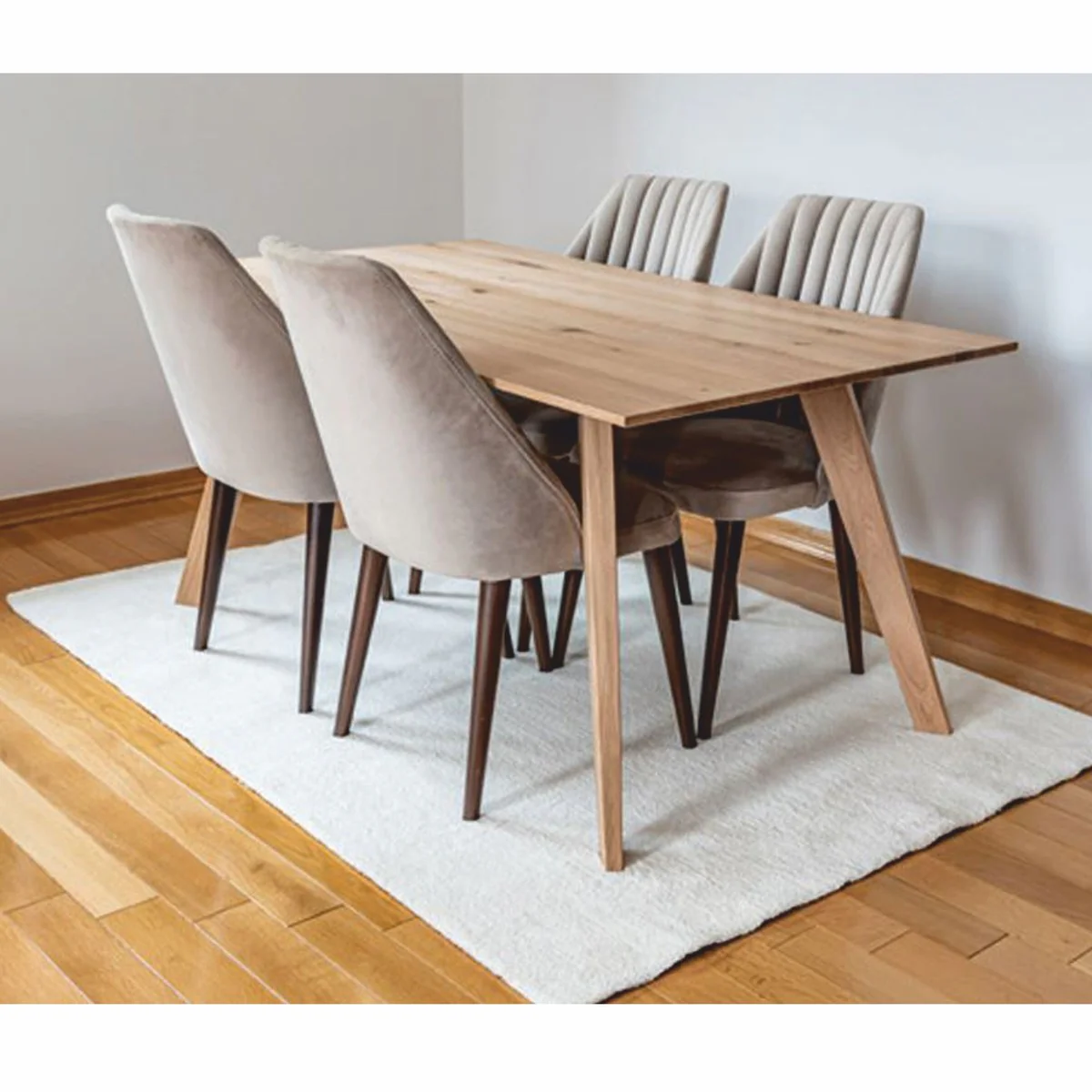 Luxury oak wood dining table natural colors - various sizes - dining room furniture