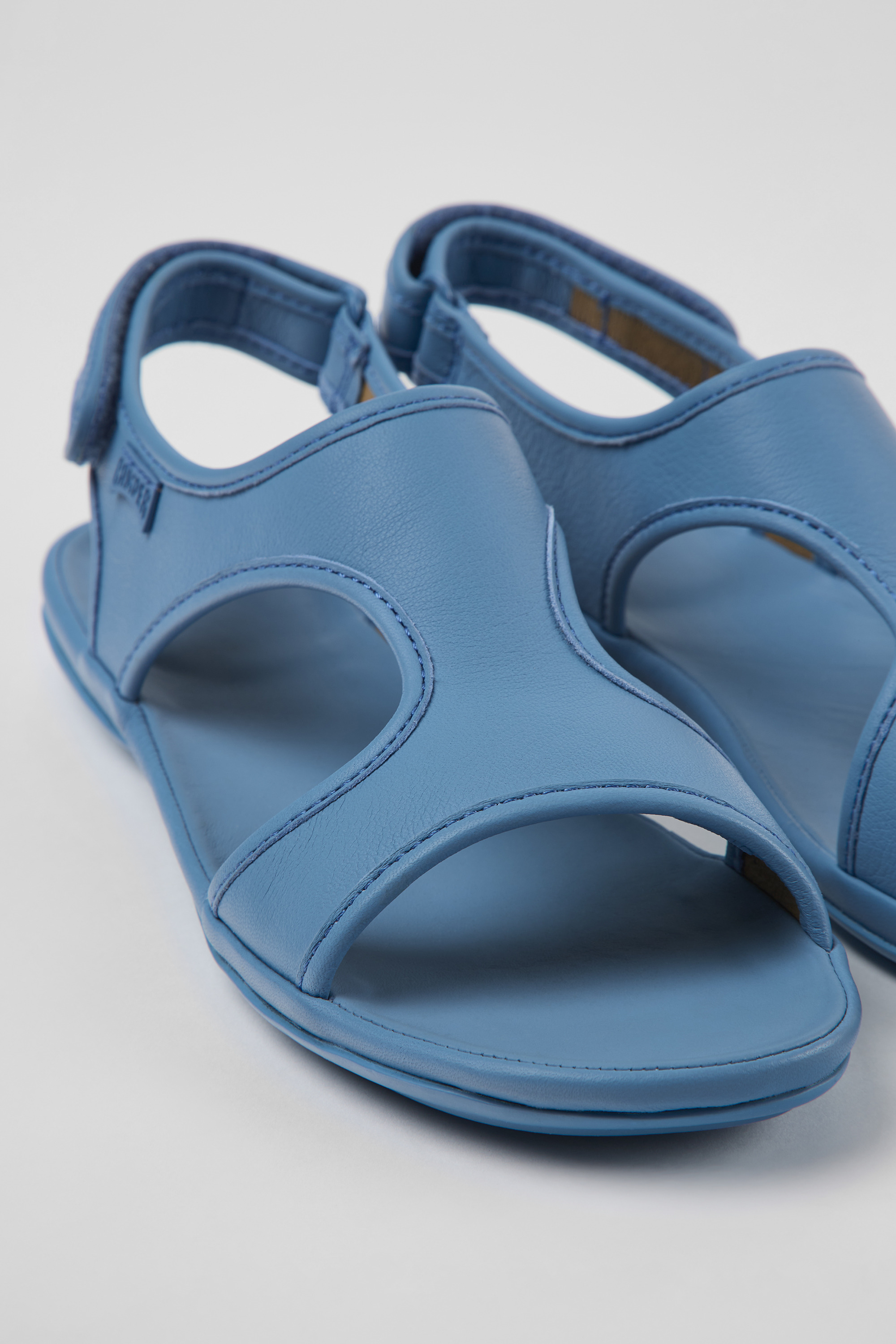Rechts - Blaue Leder Sandalen für Damen