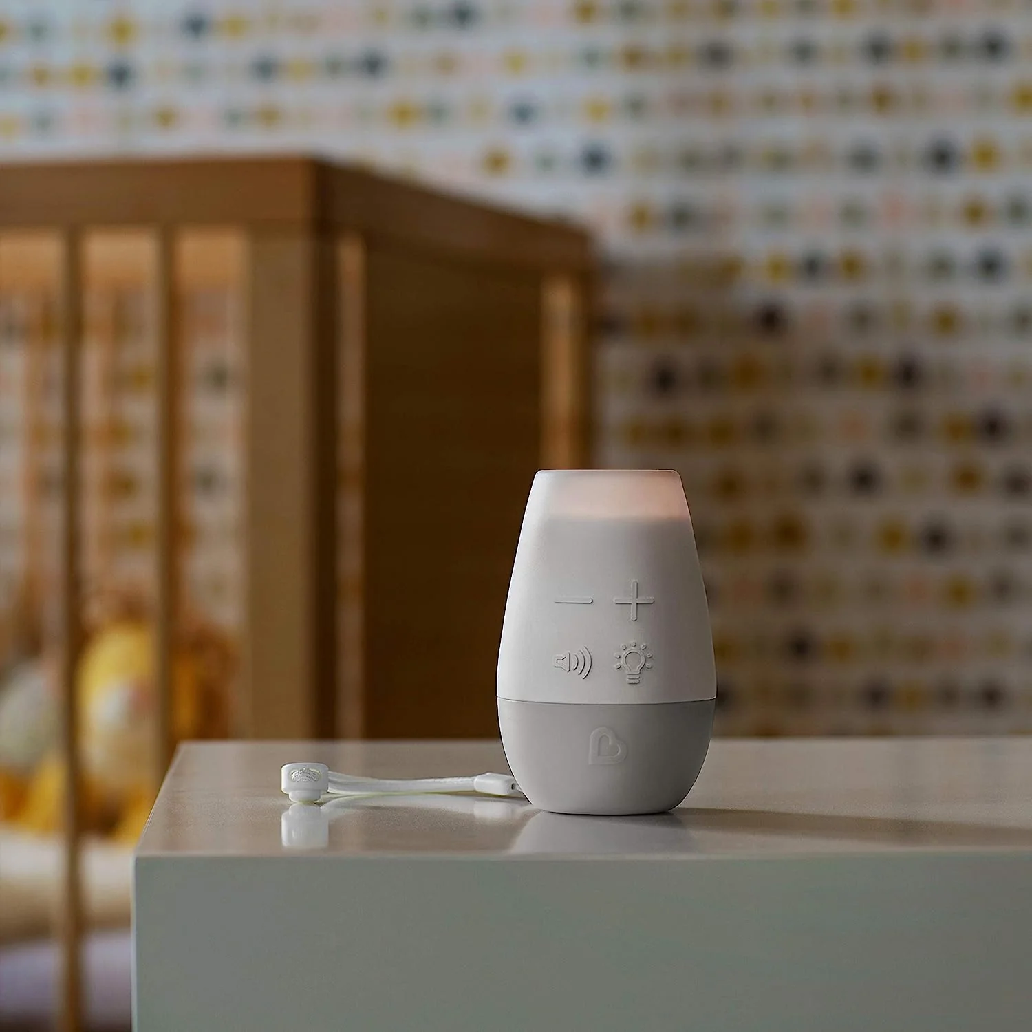 Bluetooth-fähige, leichte Babyschaukel mit natürlicher Bewegung in 5 Bewegungsbereichen, inklusive Fernbedienung