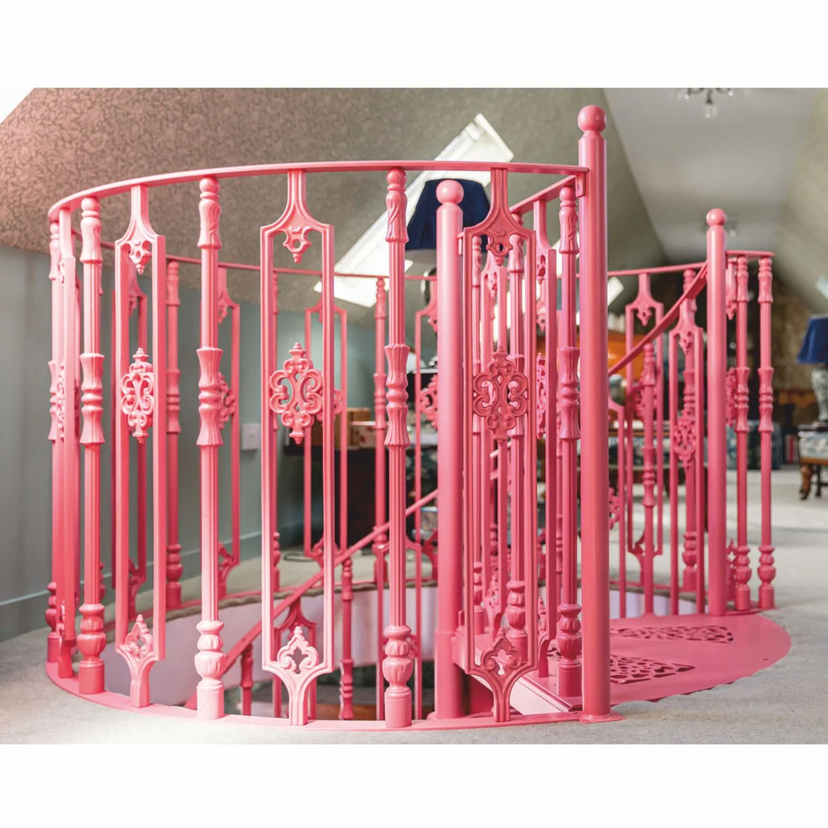 Baroque spiral staircase with railing on the left side pink H. 240 cm