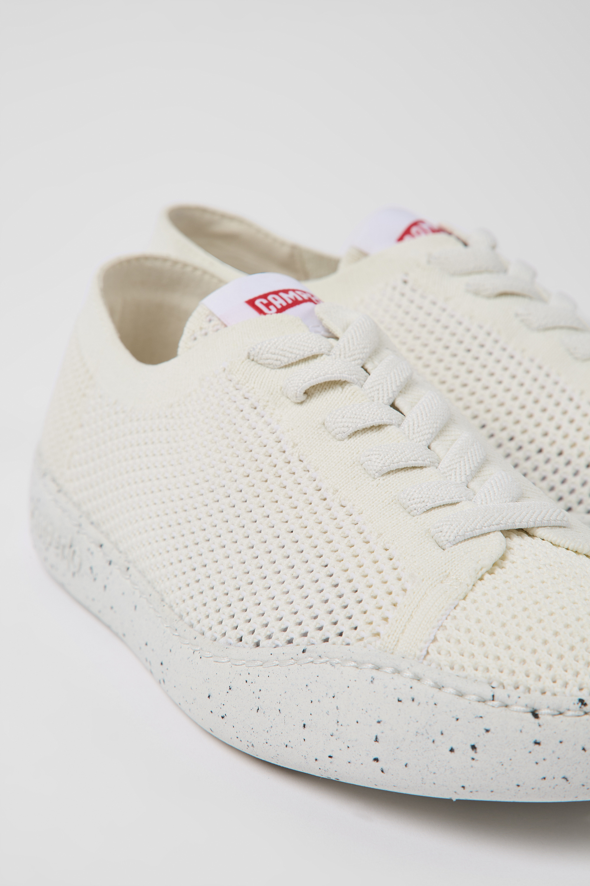 Peu Touring - Weiß recycelte PET Sneaker für Damen