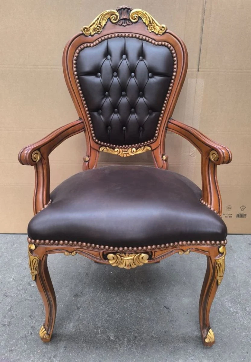 Luxus Barock Leder Esszimmer Stuhl mit Armlehnen Schwarz / Braun / Gold H. 108 cm