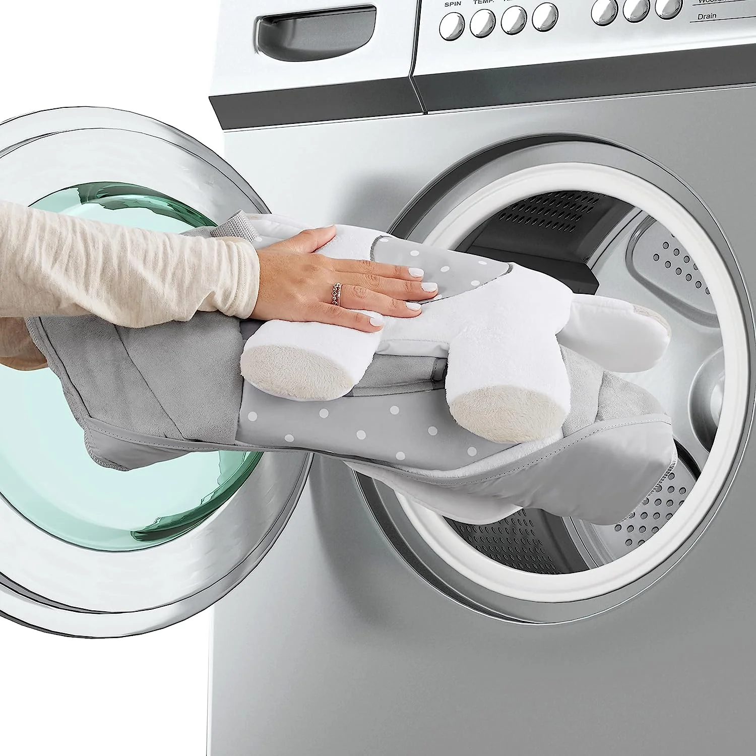 Ingenuity Soothe 'n Delight, kompakte, tragbare 6-Gang-Plüsch-Babyschaukel mit Musik, einfach zusammenklappbar, 0–9 Monate, 28–9 kg (Cozy Kingdom)