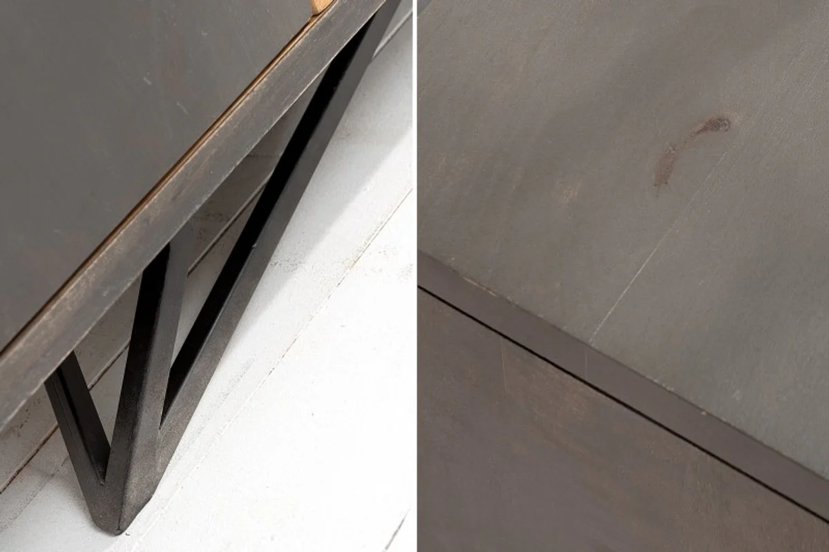 Color: antique black/green