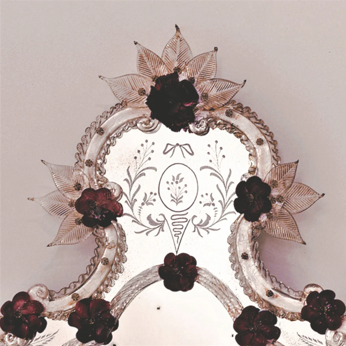 Luxury Baroque Mirror Red - Magnificent wall mirror in Venetian style - Hotel furniture - Castle furniture - Baroque furniture - Luxury furniture in Baroque style - Made in Italy