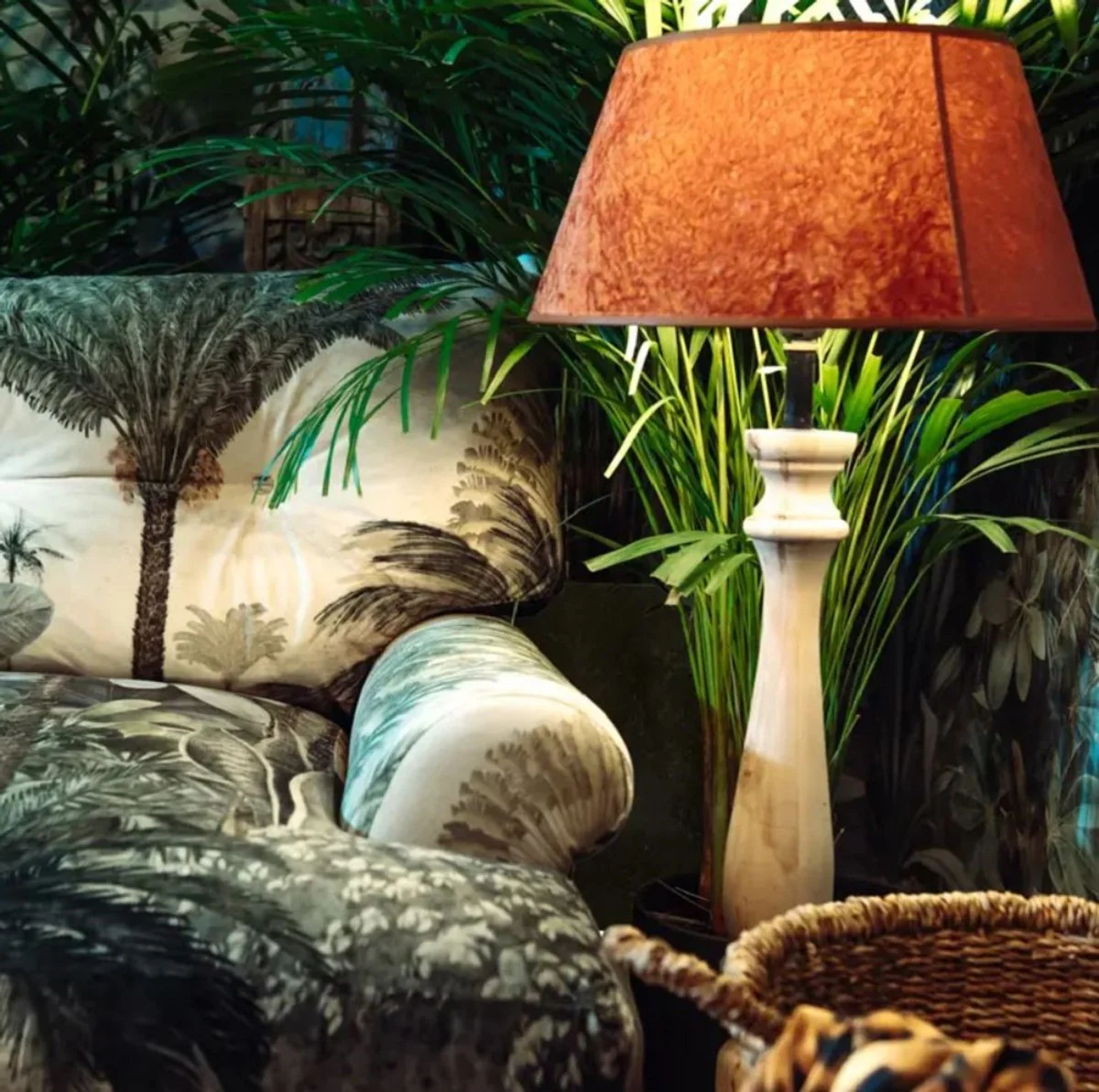 Luxury velvet sofa green / multicolored / black / brass 200 x 100 x H. 87 cm - living room sofa - hotel sofa - living room furniture - hotel furniture - luxury furniture - living room furnishings