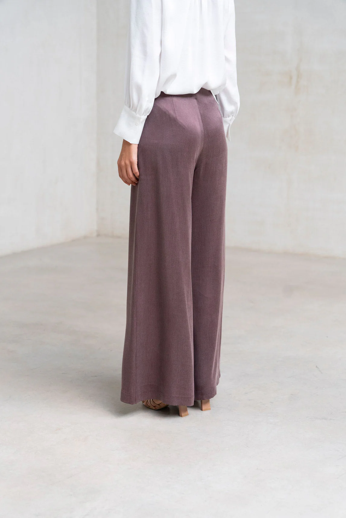 Rivera-Spain Plum Sunset Hose