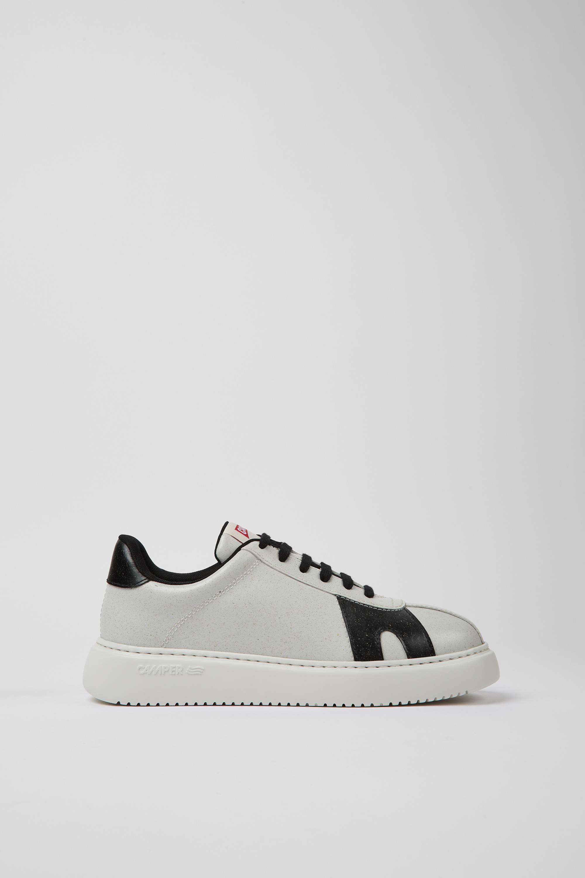 Runner K21 MIRUM - Weiße und schwarze Turnschuhe für Damen