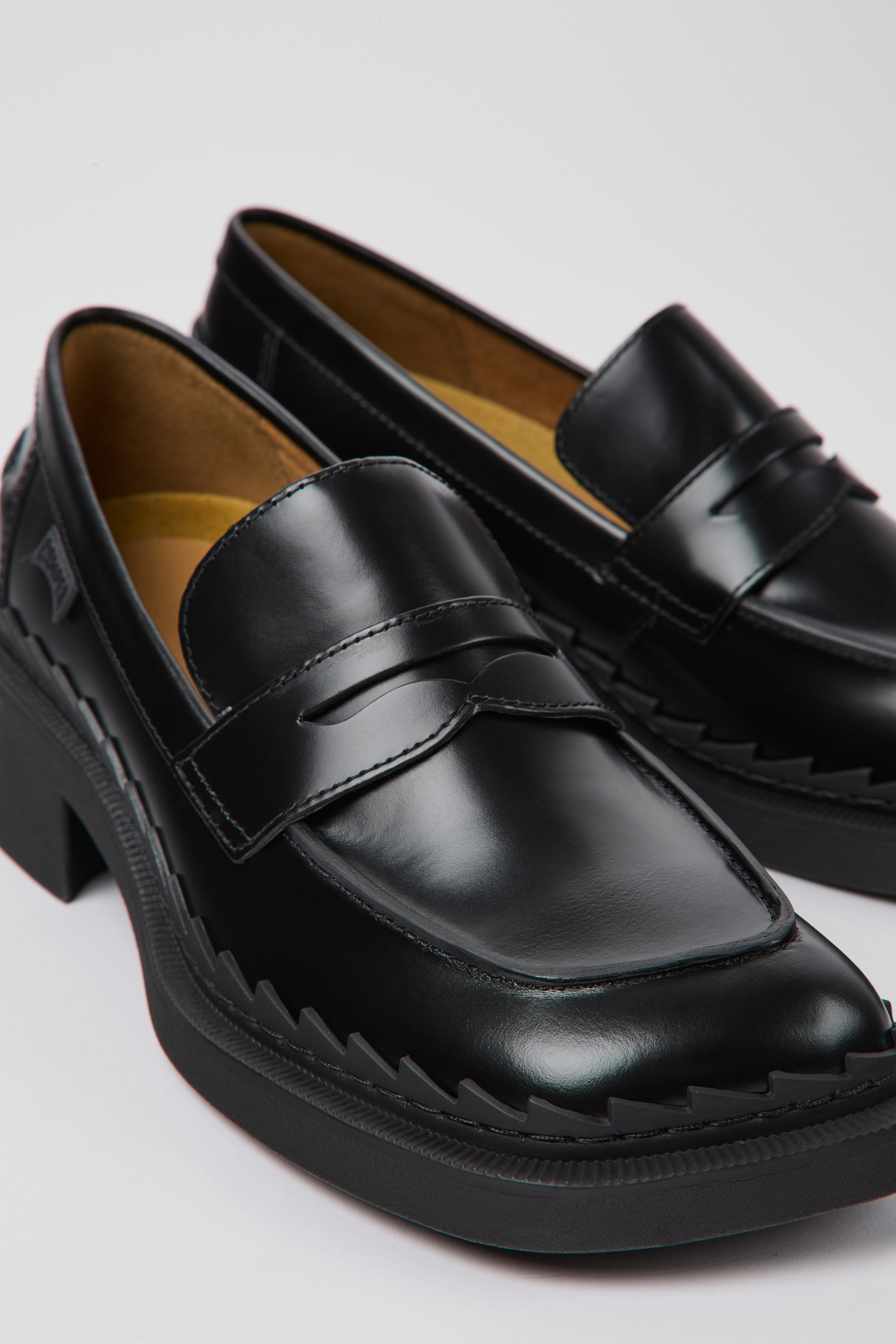 Taylor - Schwarze Leder-Loafer für Frauen
