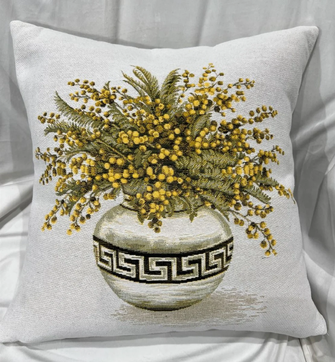 Luxury decorative cushion flowers with vase white / multicolored 45 x 45 cm - printed decorative cushion with elegant tapestry fabric - luxury decorative accessories