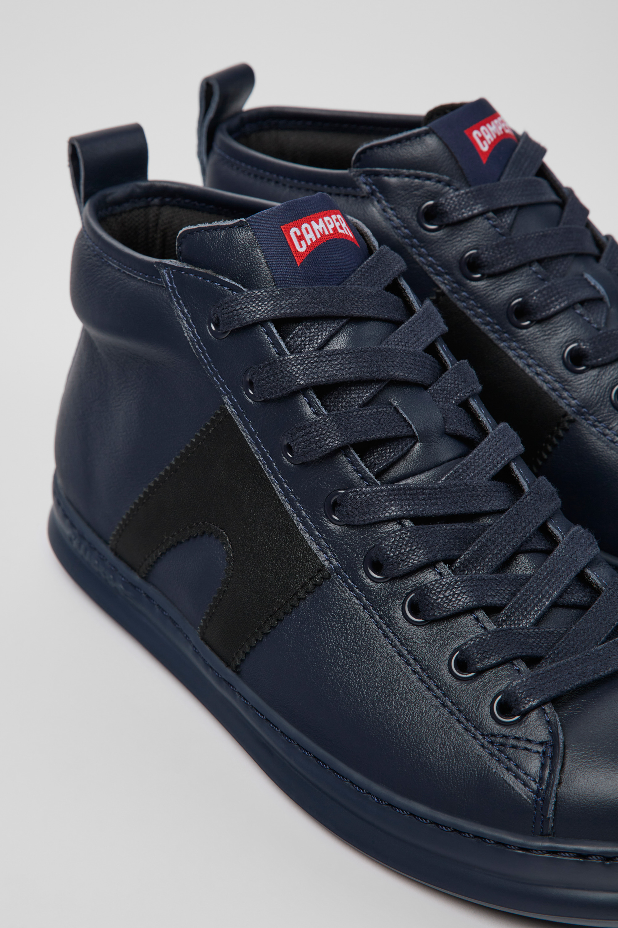 Läufer - Blaue Leder Turnschuhe für Herren