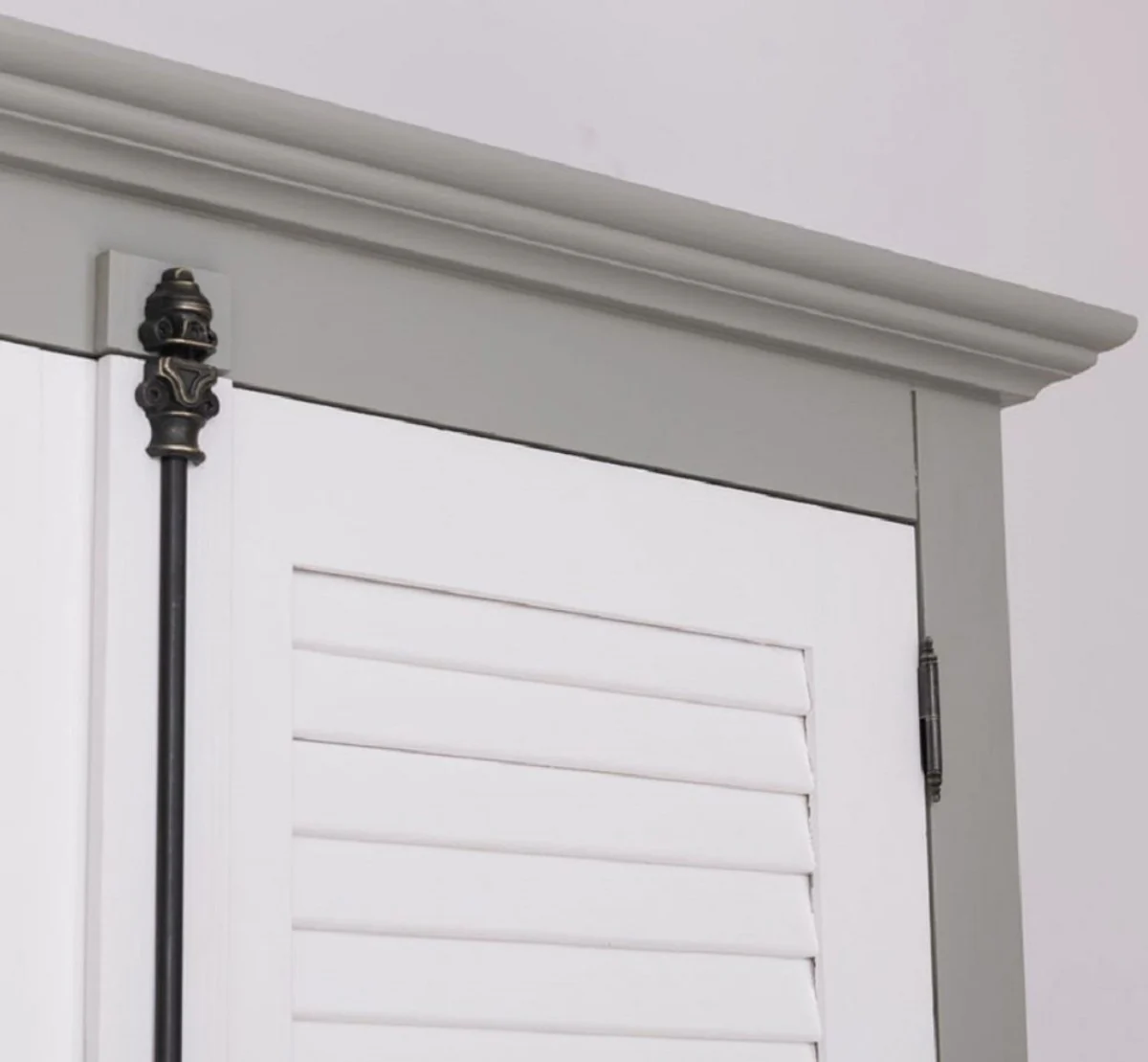 Country house style wardrobe gray / white 109 x 40 x H. 210 cm - Solid wood bedroom wardrobe with 2 doors - Country house style bedroom furniture - Solid wood furniture in country house style