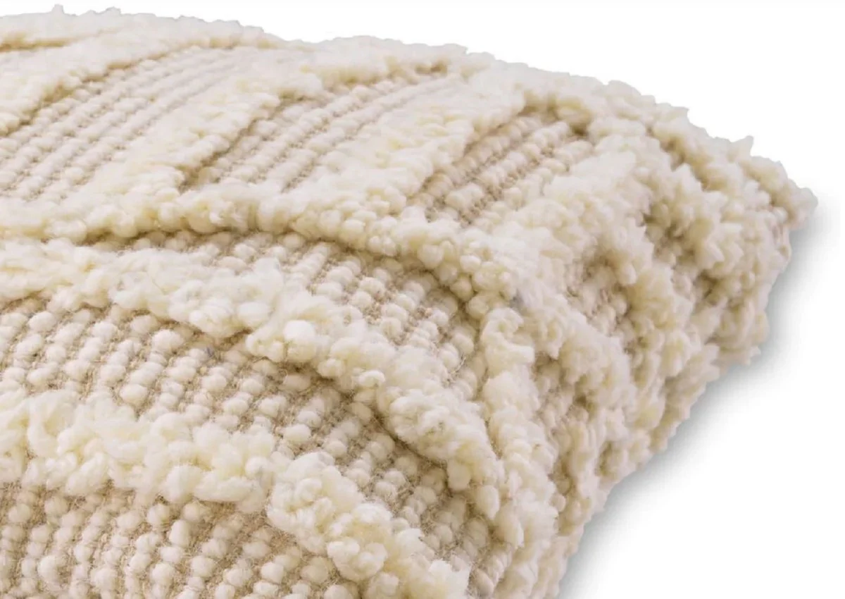 Luxury cushion ivory 50 x 50 cm - Handwoven decorative wool cushion - Square decorative cushion - Living room decoration - Luxury decorative accessories - Luxury quality