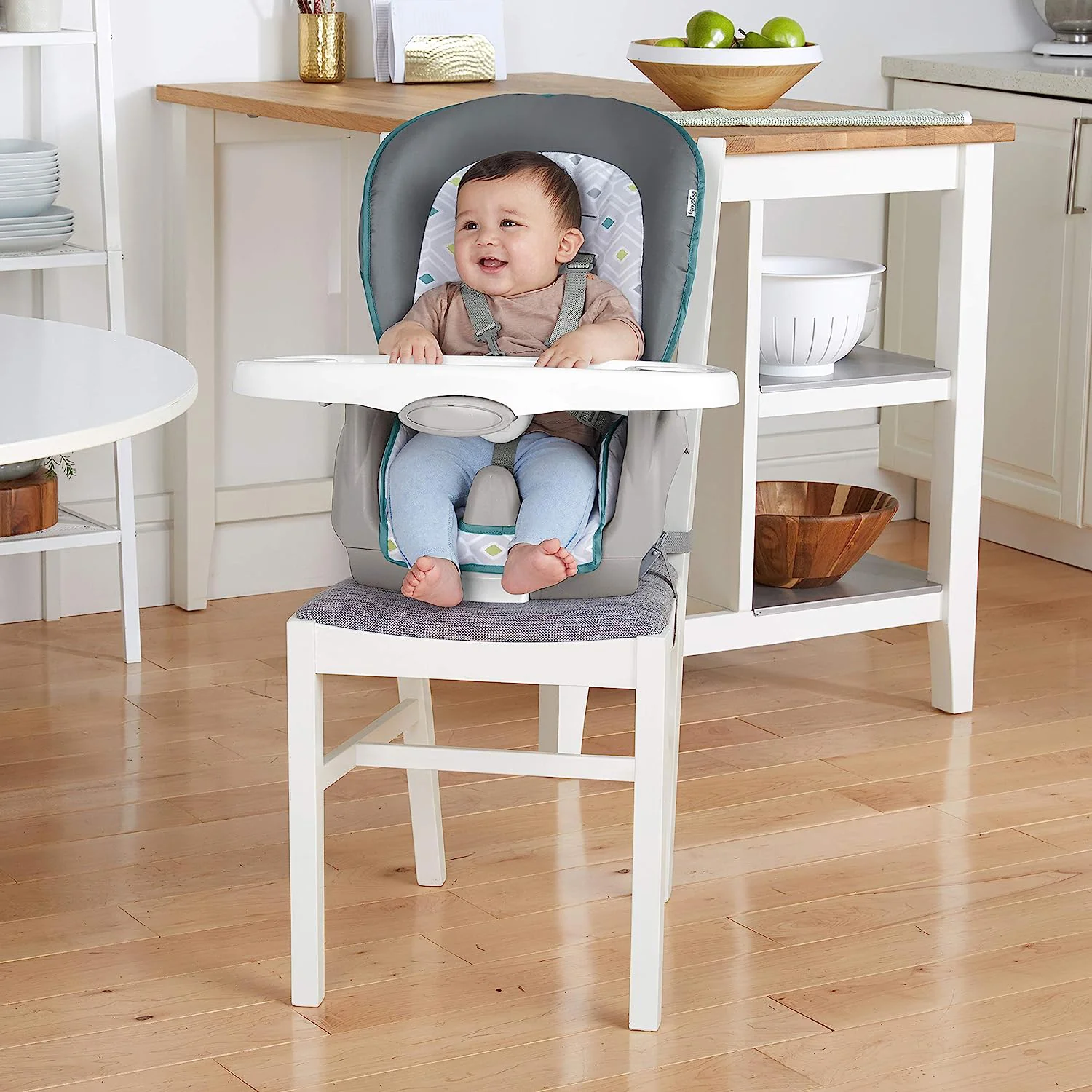 Ingenuity Trio Elite 3-in-1-Hochstuhl Braden – Hochstuhl, Kleinkindstuhl und Sitzerhöhung