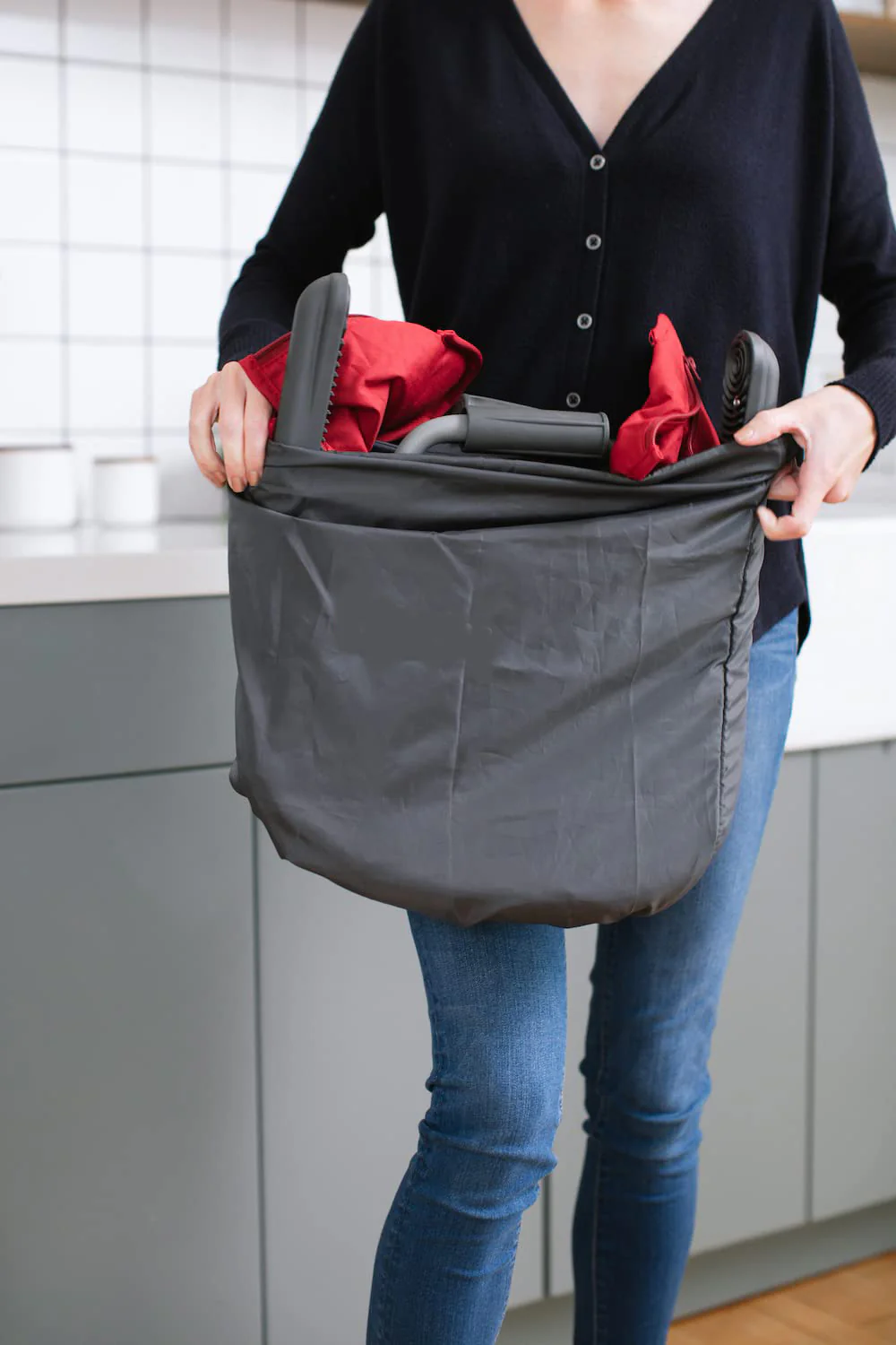 Fast Table Chair – Preisgekrönter Babyhochstuhl zum Essen und Essen – kompakt, tragbar und faltbar – hinterlässt keine Kratzer – für Babys von 6–36 Monaten und 1–3 Jahre alte Kleinkinder – Schwarz