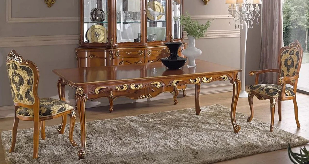 is a Europe-wide renowned producer and distributor of baroque furniture and luxury decorative items and a registered trademark with the German Patent and Trademark Office.