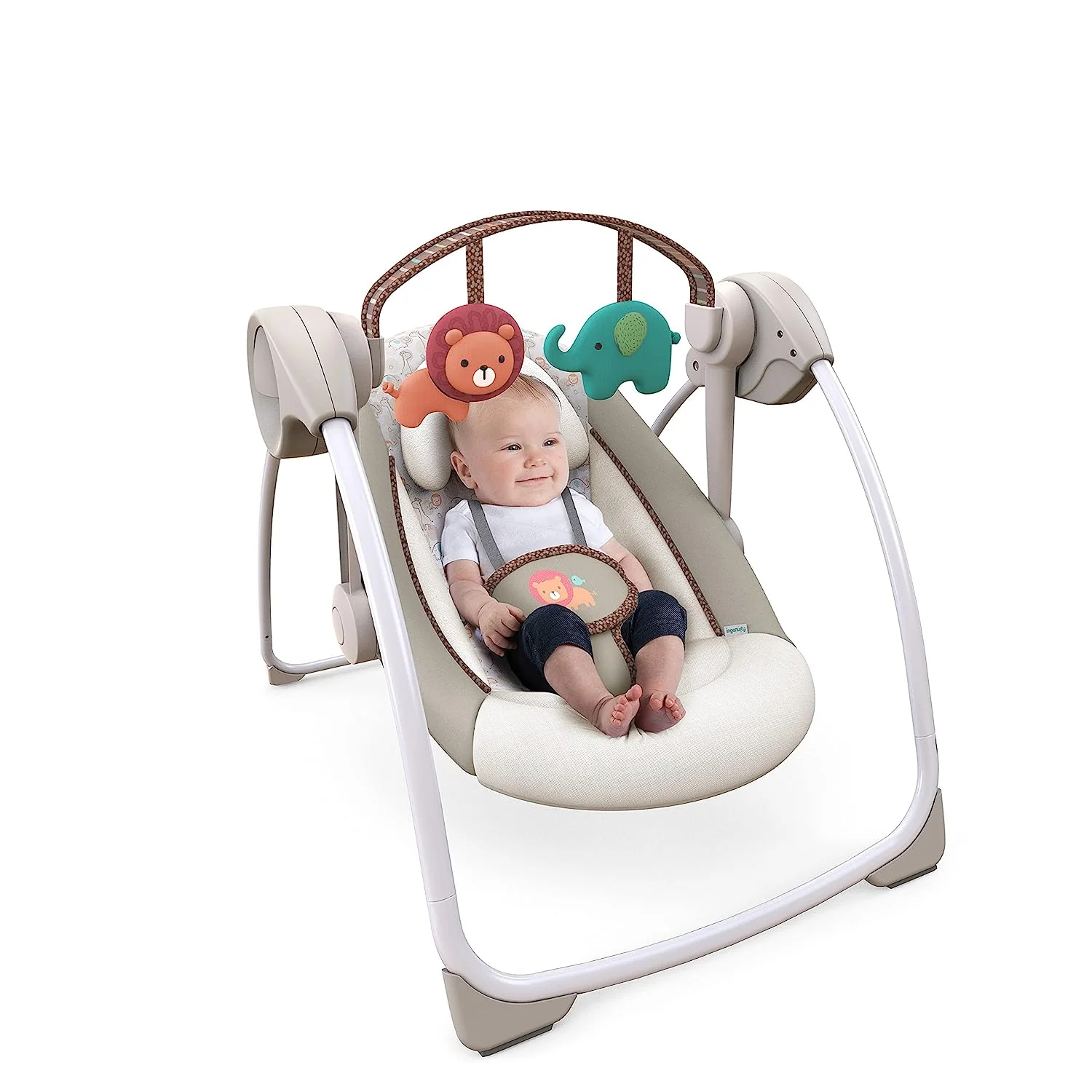 Ingenuity Soothe 'n Delight, kompakte, tragbare 6-Gang-Plüsch-Babyschaukel mit Musik, einfach zusammenklappbar, 0–9 Monate, 28–9 kg (Cozy Kingdom)