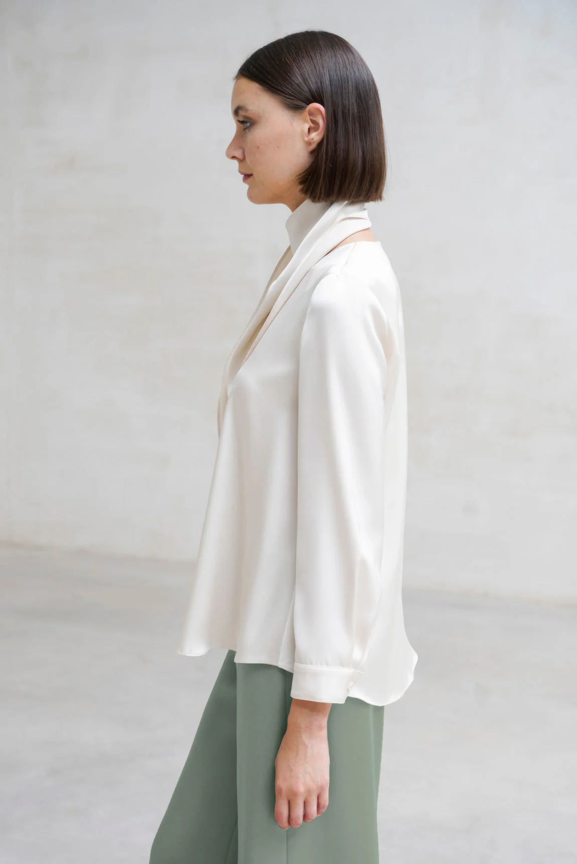 Rivera-Spain Vanille-Wolkenbluse