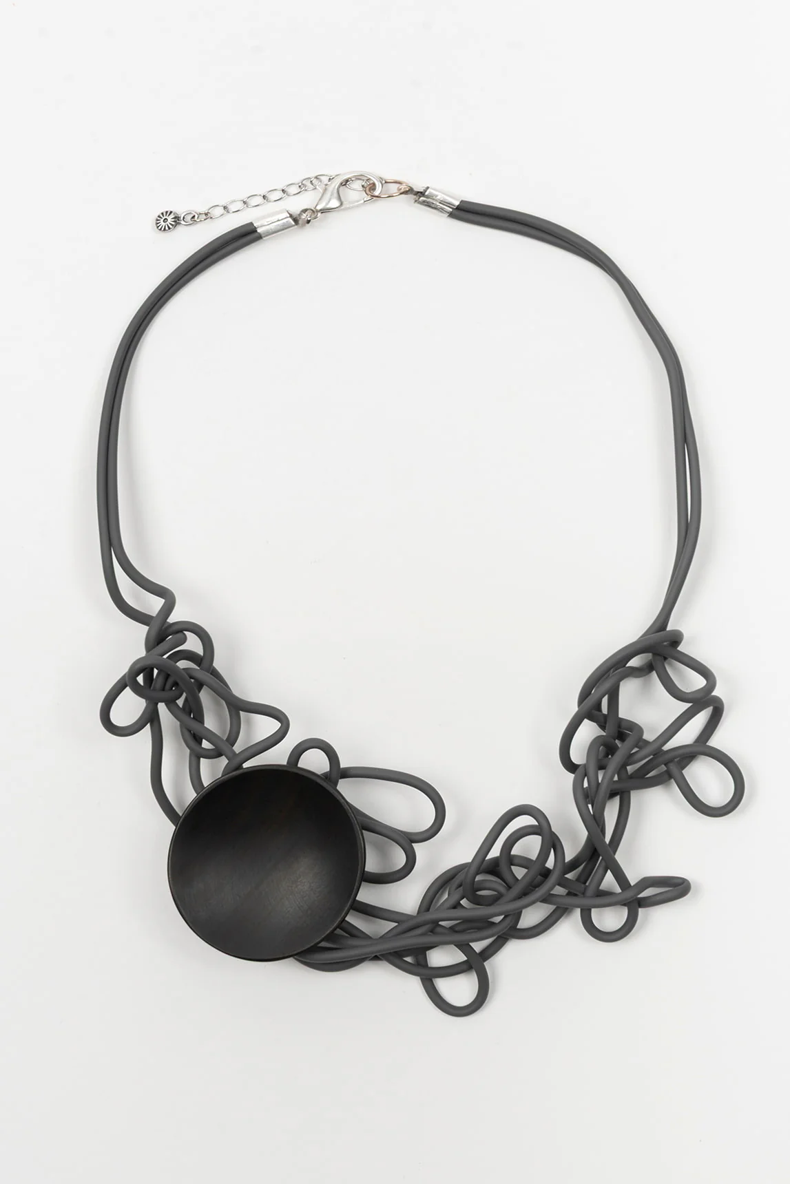 Rivera-Spanien-Halsband Nudo gris FL Private Collection