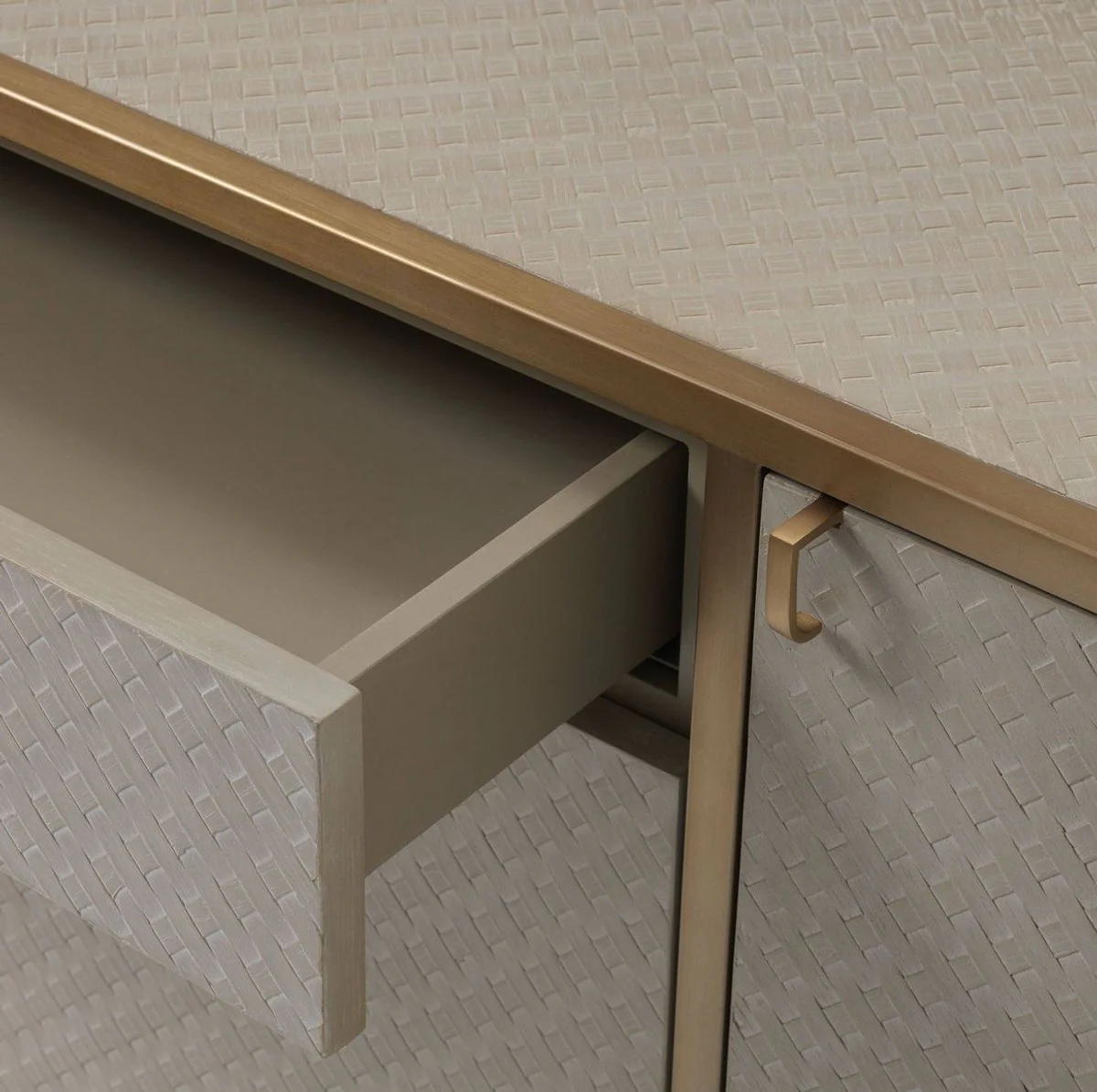 Luxury chest of drawers with 4 doors and drawer beige / brass 170 x 46 x H. 75 cm - sideboard - cabinet - luxury furniture - luxury quality