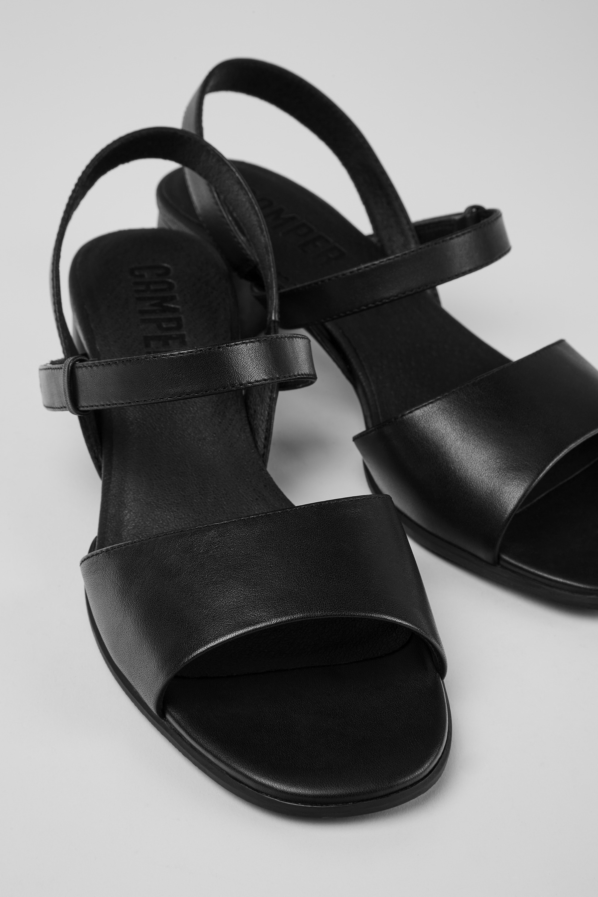 Katie - Damen schwarz strappy sandal