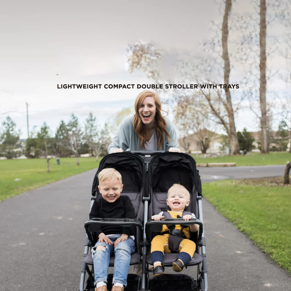 Side-by-Side-Doppelkinderwagen mit zwei Snack-Tabletts, einhändig klappbaren Sitzen, verstellbaren Liegesitzen, verstellbaren Beinstützen und 2 Reißverschlusstaschen zur Aufbewahrung, geschmiedetes Eisen