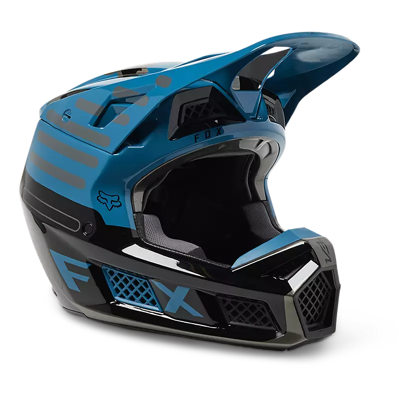 V3 RS Ryaktr Helm (2023)