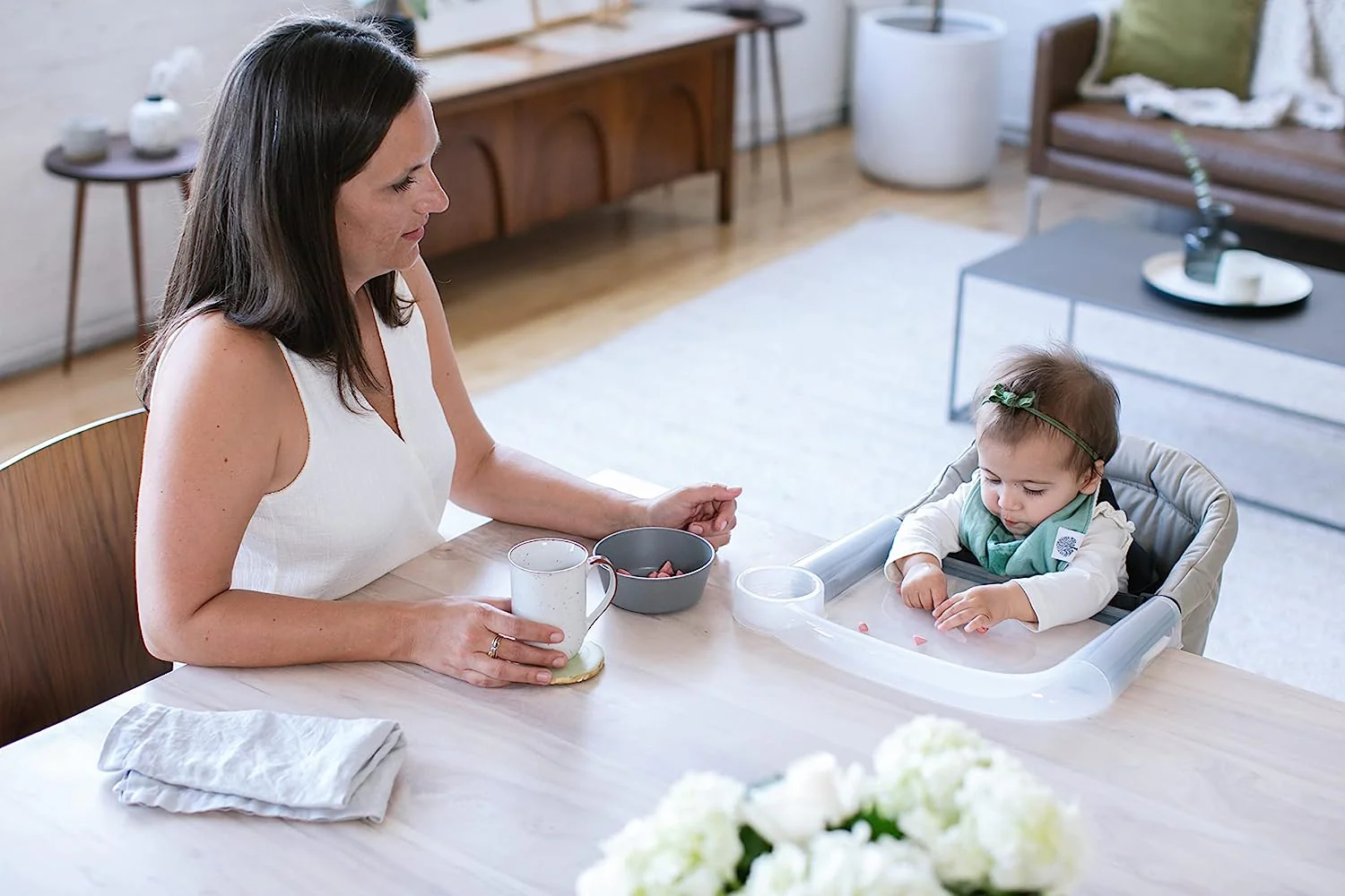 Fast Table Chair – Preisgekrönter Babyhochstuhl zum Essen und Essen – kompakt, tragbar und faltbar – hinterlässt keine Kratzer – für Babys von 6–36 Monaten und 1–3 Jahre alte Kleinkinder – Schwarz