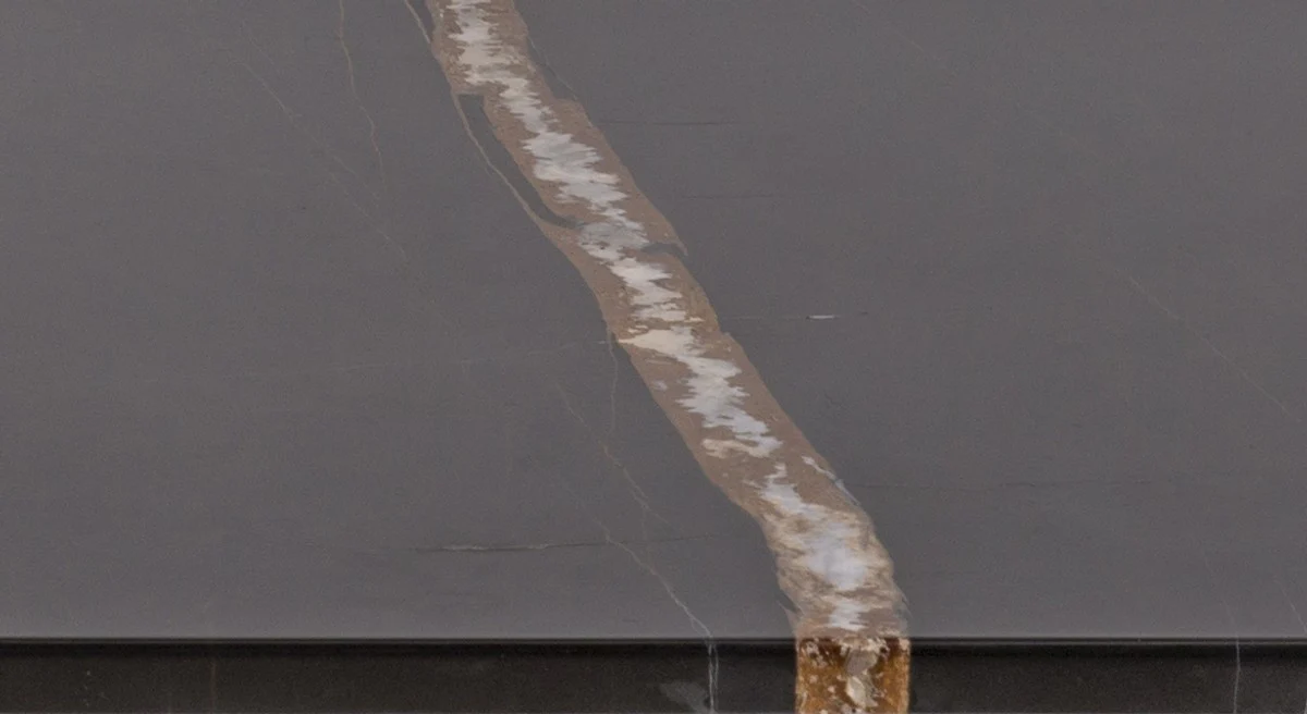 Luxury coffee table black / black 130 x 70 x H. 40 cm - Rectangular living room table with marble top and metal frame - Modern living room furniture