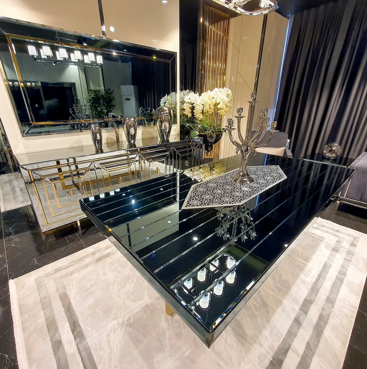 Luxury dining table silver / gold 200 x 100 x H. 77 cm - Mirrored kitchen table - Mirrored luxury dining room furniture